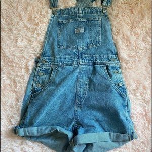 NWT LEVI SHORTALLS